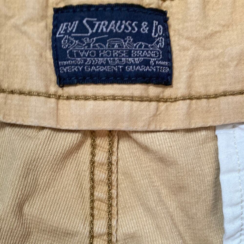 Levi’s Cargo Shorts Men’s 38 Tan Khaki Utility Pocket Casual Hiking Work Shorts - Picture 3 of 10